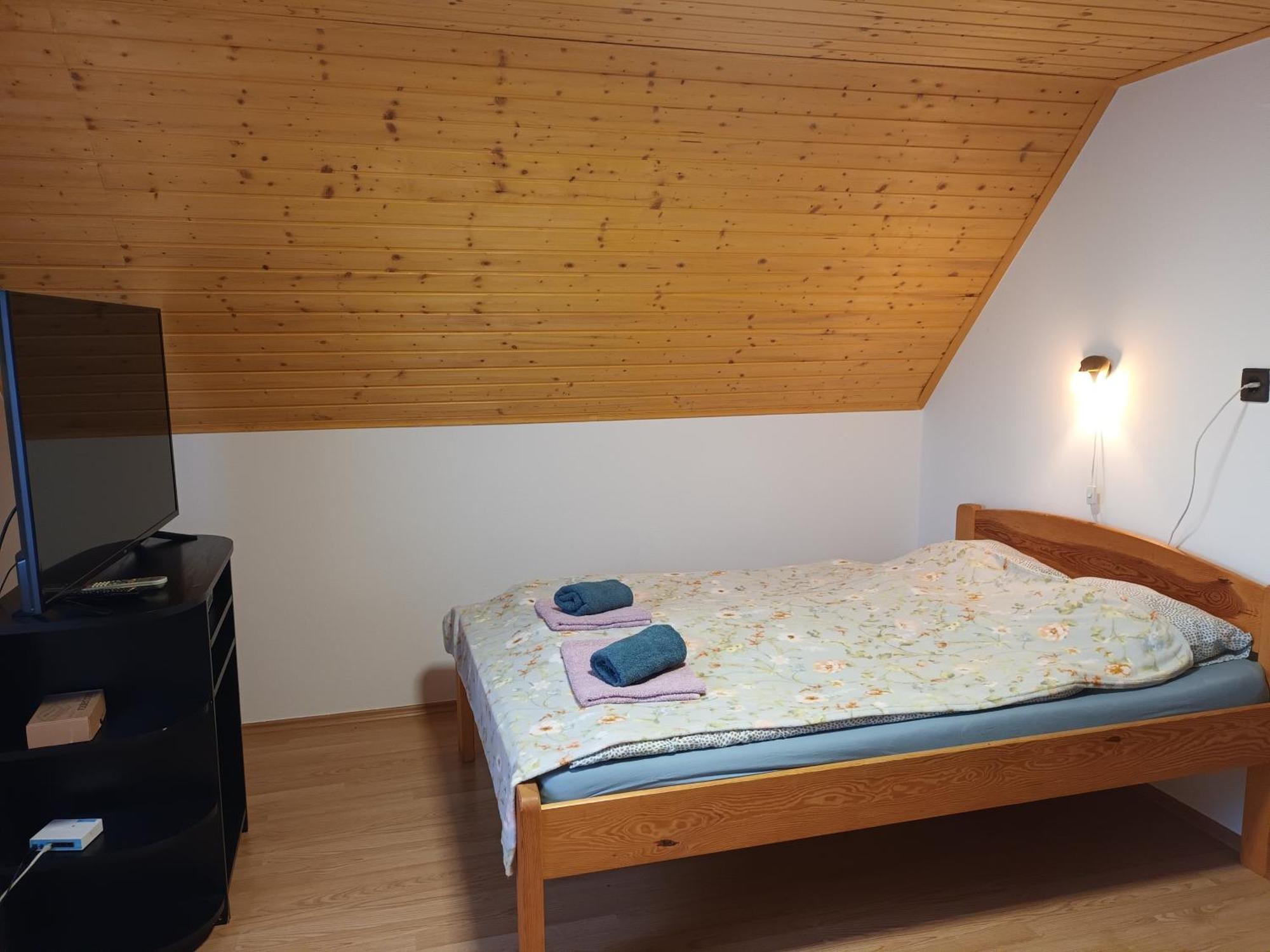 Kéknefelejcs Vendégház Tapolca Exterior foto